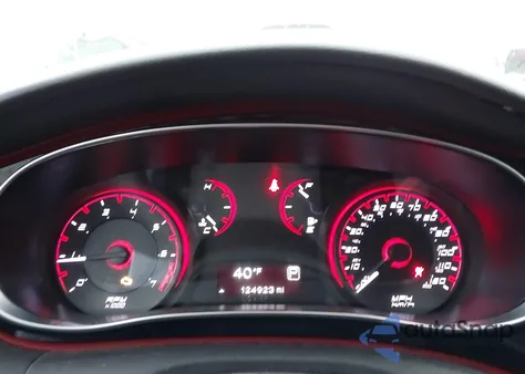 2015 Dodge Dart Sxt z USA, uszkodzony, nr VIN 1C3CDFBB2FD158994